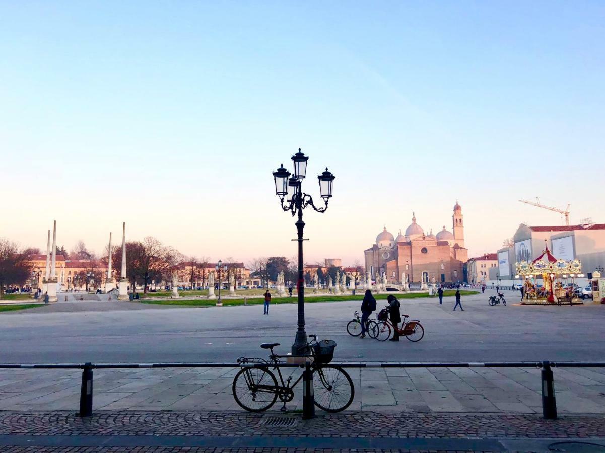 Prato Della Valle Sweet Appartamento *